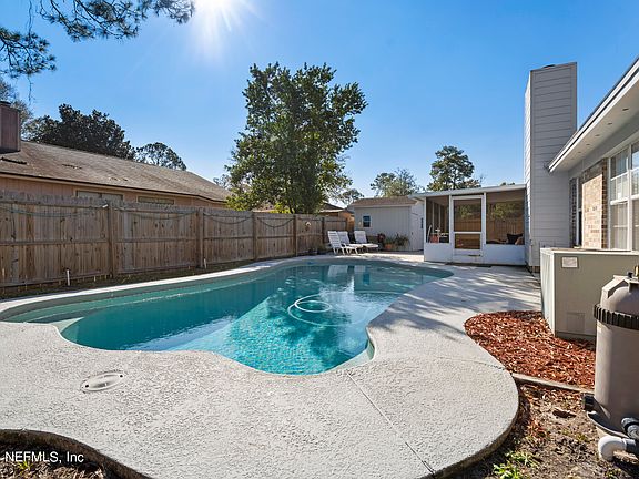 3rd image of 7855 COLLINS RIDGE Boulevard