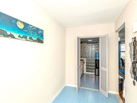 5th image of 2299 E 13th St APT 4A
