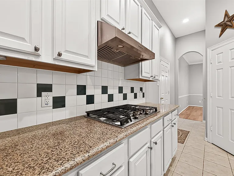 23734 Indian Hills Way — Photo 18
