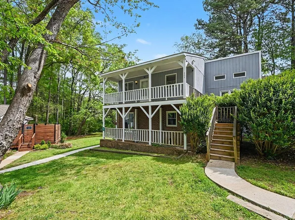 209 Carmichael Ct, Cary, NC 27511