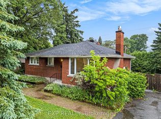 20 Newhaven St UNIT A, Ottawa, ON K2G0X5