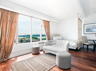 5-17 51st Ave #908, Long Island City, NY 11101