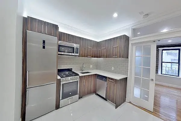 Rented by Oxford Property Group | media 10