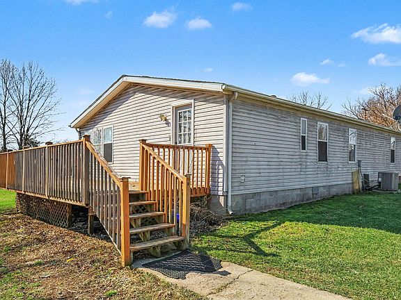 3rd image of 21502 26 Mile Rd