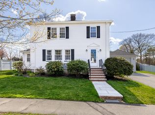 61 Century Ln, Milton, MA 02186