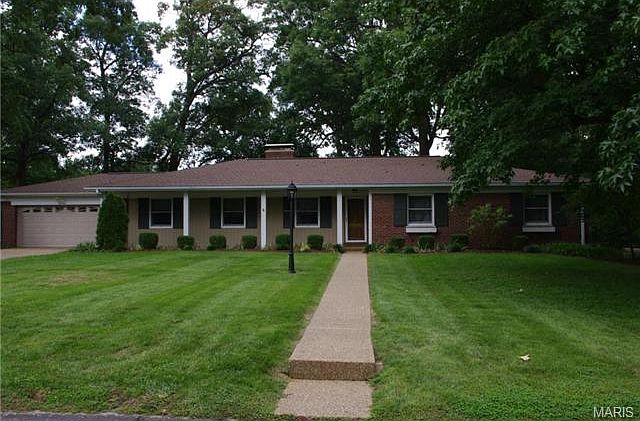 1st image of 10225 Thornwood Dr