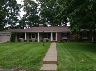 10225 Thornwood Dr, Saint Louis, MO 63124