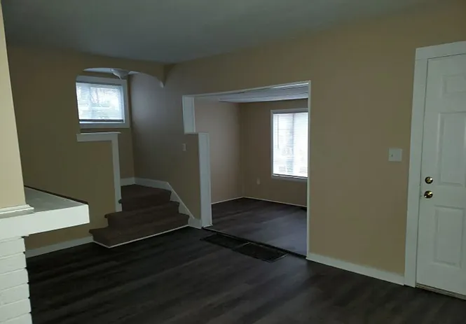 633 W Murphy St — Photo 7