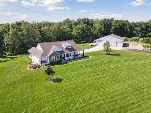 6201 Black Creek Dr, Middleville, MI 49333