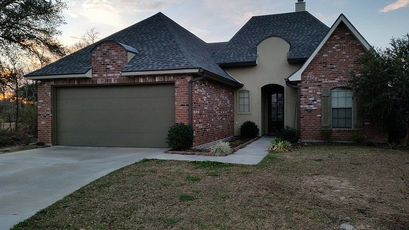 1st image of 422 Blackwater River Dr