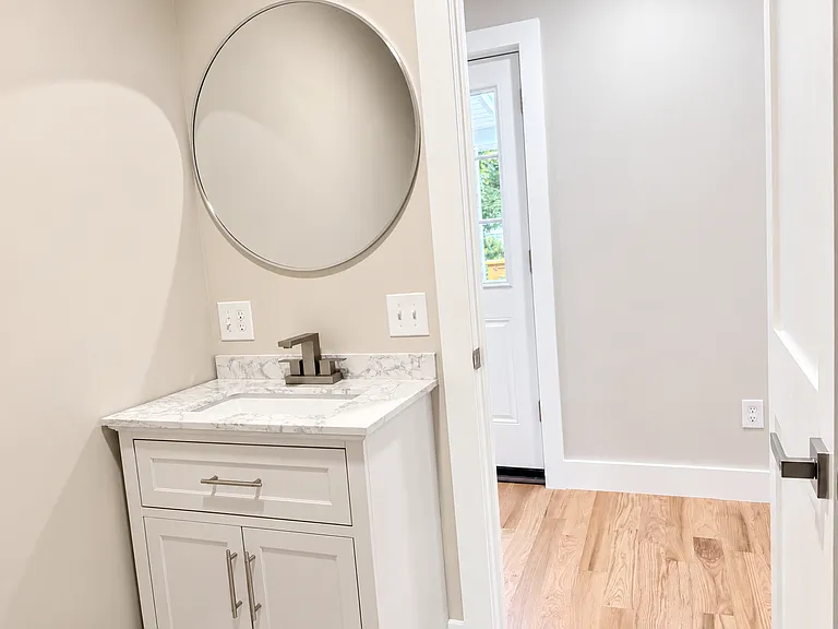 10-12 H St #2 — Photo 12