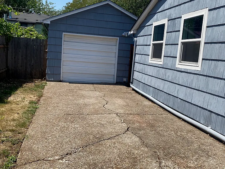 1524 Wilson Ct — Photo 3