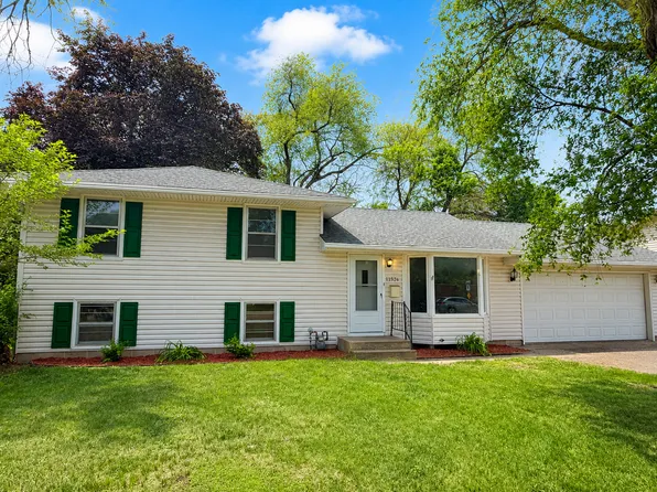 11524 Crooked Lake Blvd NW, Coon Rapids, MN 55433