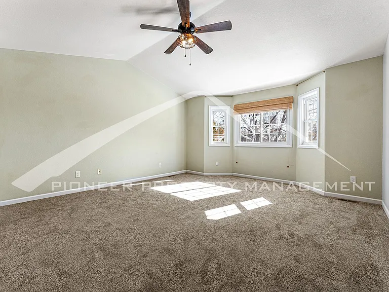 2295 Vineyard Pl — Photo 15
