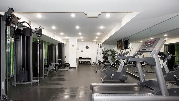 Rented by Compass | media 11