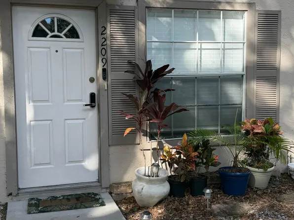 2209 Fletchers Point Cir #2209, Tampa, FL 33613