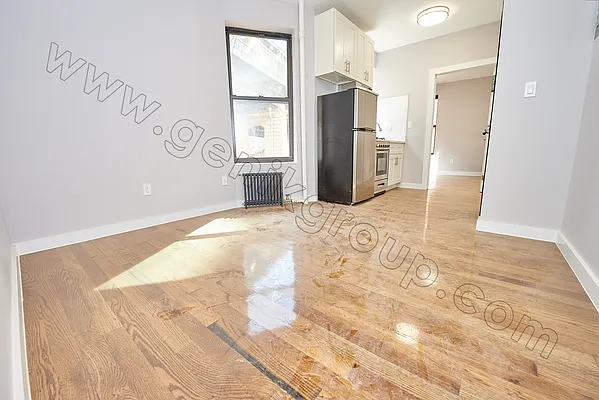 Rented by Genik Group Corp | media 20