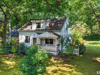42 Ezra Street, North Haven, CT, 06473
