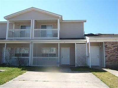 1st image of 24 Chatelaine Cir SE