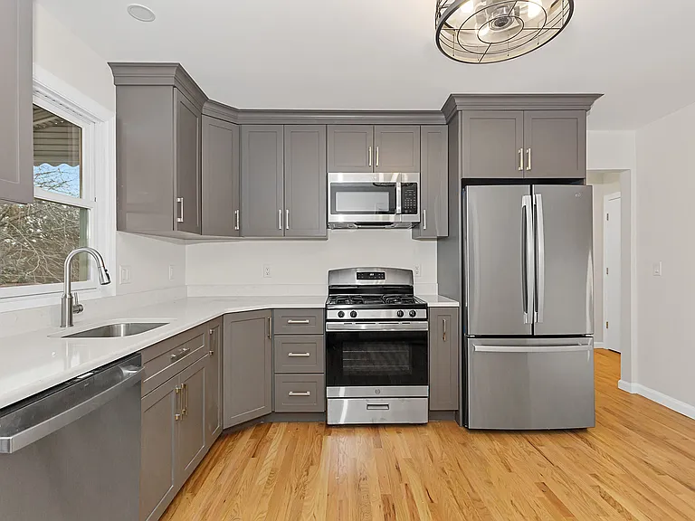 148 Arlington Ave #1 — Photo 2