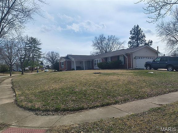 4th image of 2703 Aberdeen Dr
