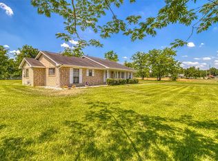 5503 Greenhill Rd, Brookside Village, TX 77581