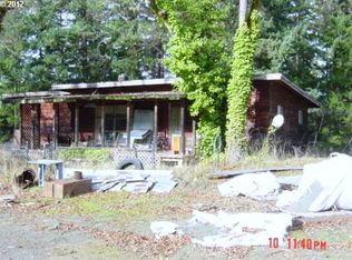 294 Heights Dr, Days Creek, OR 97429
