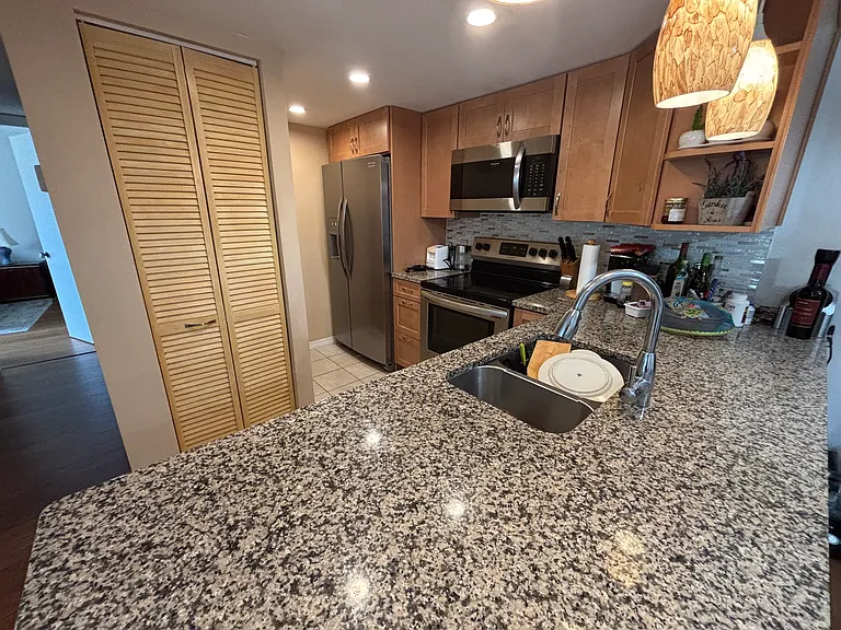 3237 Beneva Rd #202 — Photo 3