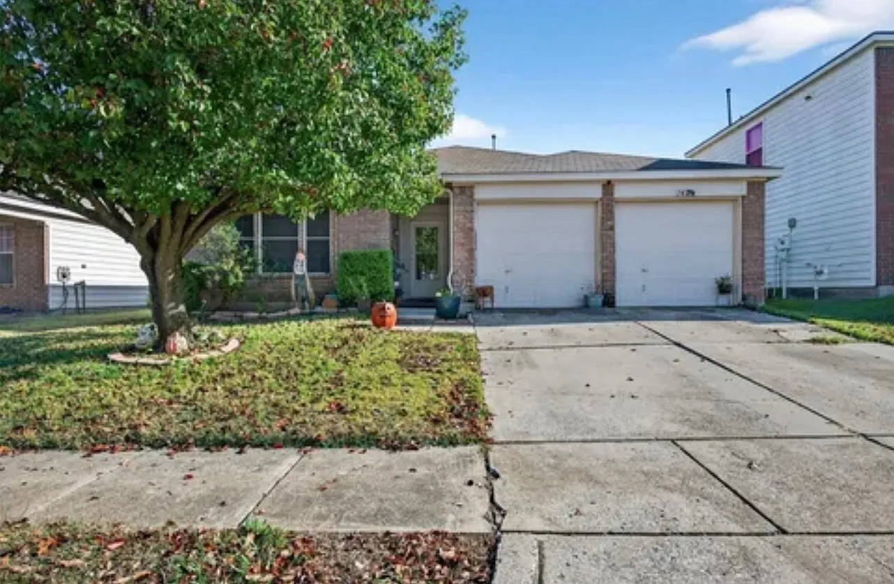 3 bed, 1443 sqft, $1,675 — Photo 1