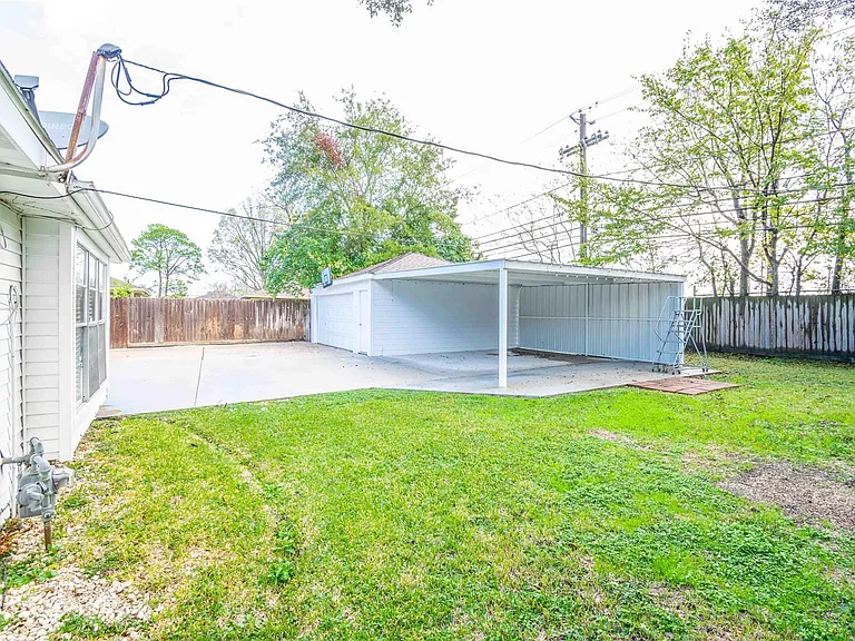 2626 Palo Pinto Dr — Photo 32