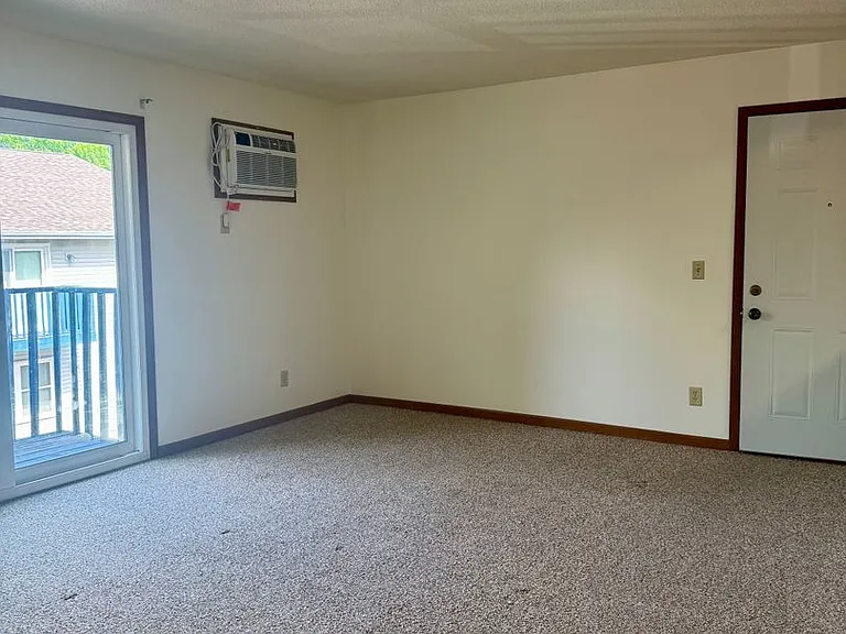 927 Briar Ln — Photo 34