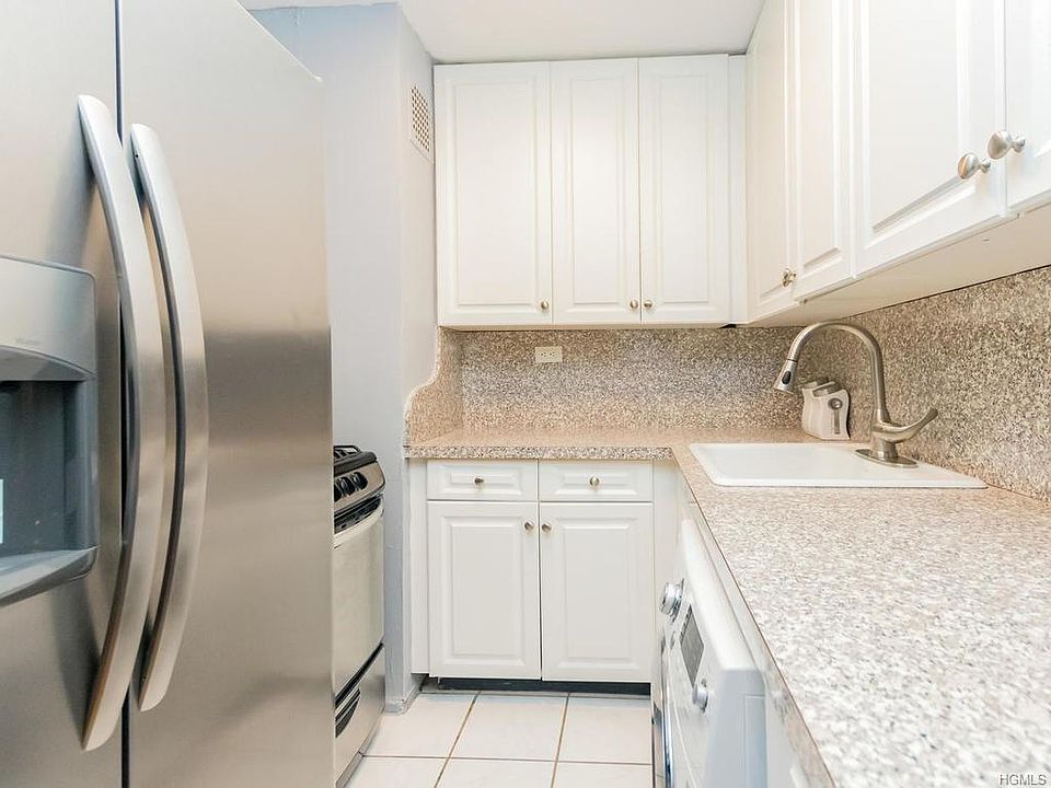 1st image of 1110 Stadium Ave APT 5G