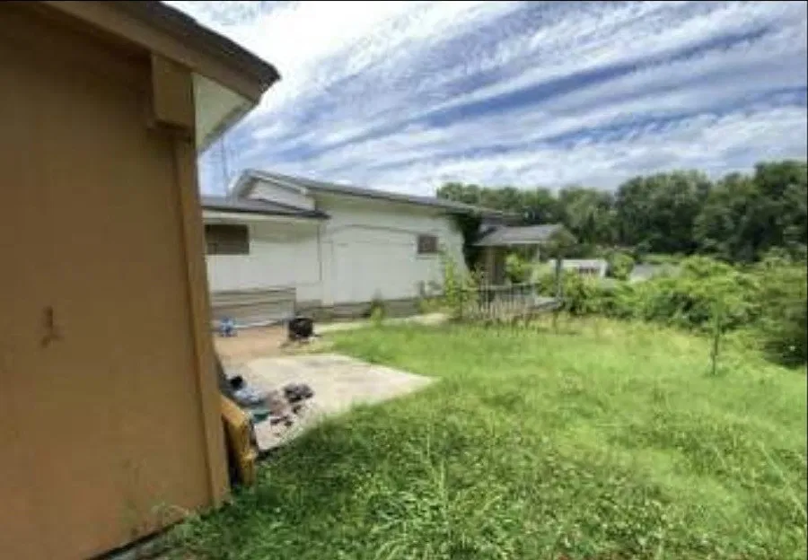 3 bed, 1.0 bath, 1730 sqft, $950 — Photo 4