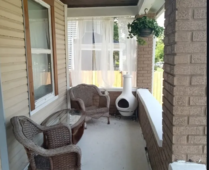 827 Geneva Ave SE #2 — Photo 3