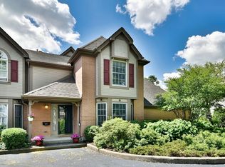 262 W Eggleston Ave APT A, Elmhurst, IL 60126