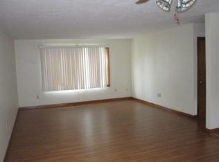 16 Kittery St, Worcester, MA 01604