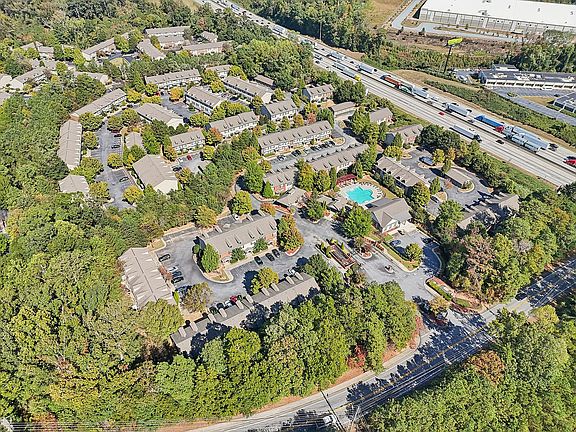 85-web-or-mls-3507 Redwine Rd Unit 3701-S1810-055