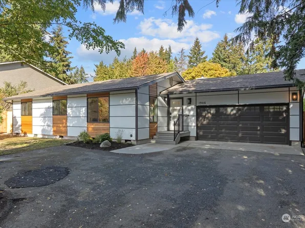 1906 NE 120th St, Seattle, WA 98125