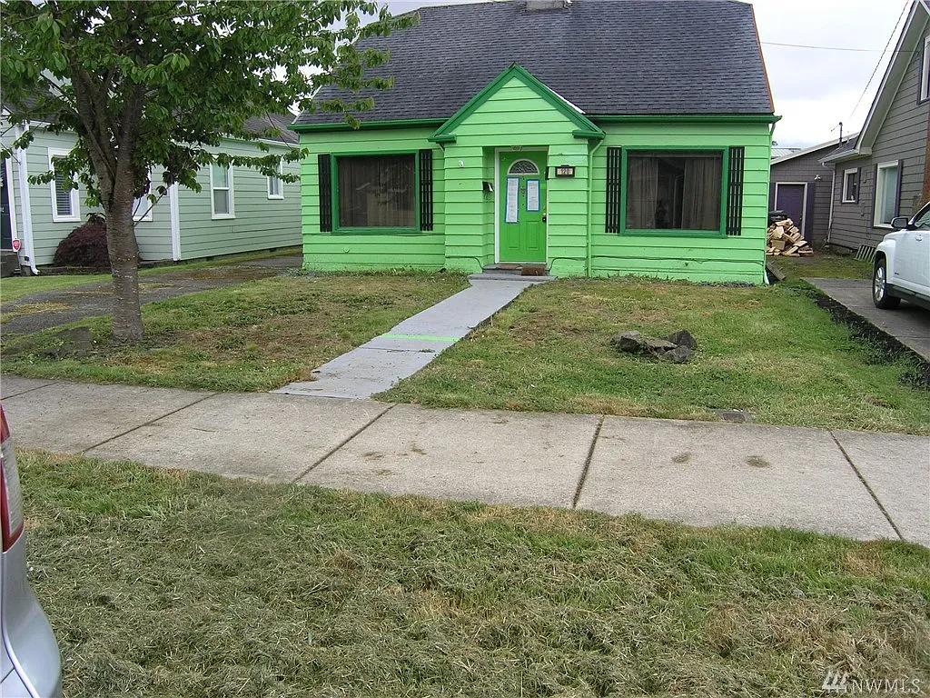 120 Eklund Ave photo 1