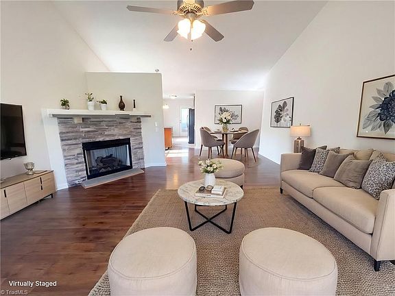 2nd image of 224 Santa Fe Cir