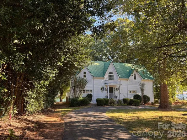 537 Stutts Rd, Mooresville, NC 28117
