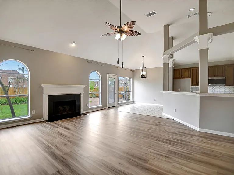 1709 Orlando St — Photo 13