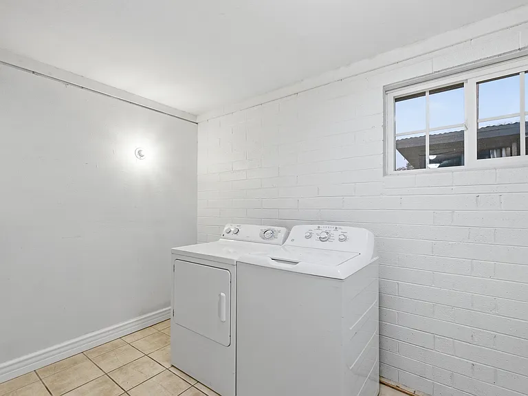 1901 N 48th Pl — Photo 21