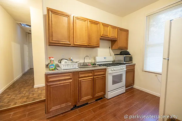 Rented by Sorensens Parkview Terrace Real Estate Inc | media 5
