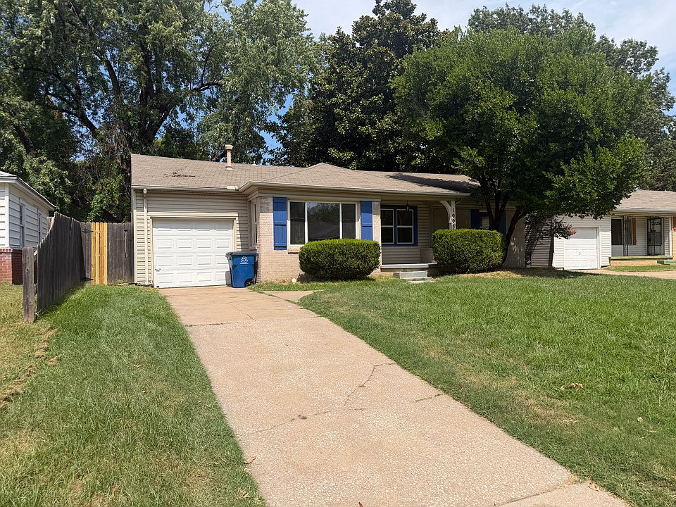 1st image of 1003 E 49th St