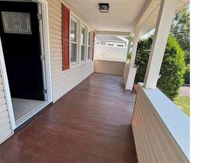 89 N Grove St FLOOR 1, Valley Stream, NY 11580