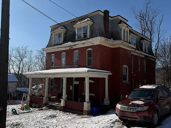 22 Pearl Ave, Oil City, PA 16301