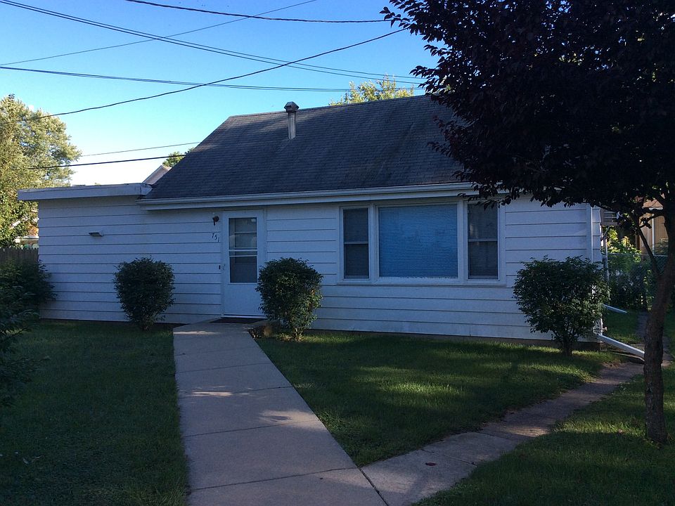 2 bedroom house