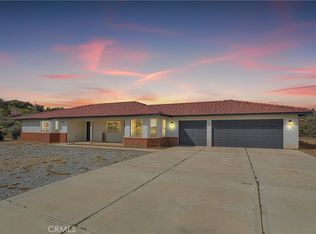 7372 Barker Rd, Oak Hills, CA 92344