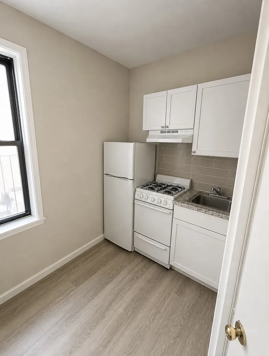 Building Photo - 333 Columbus Ave #31